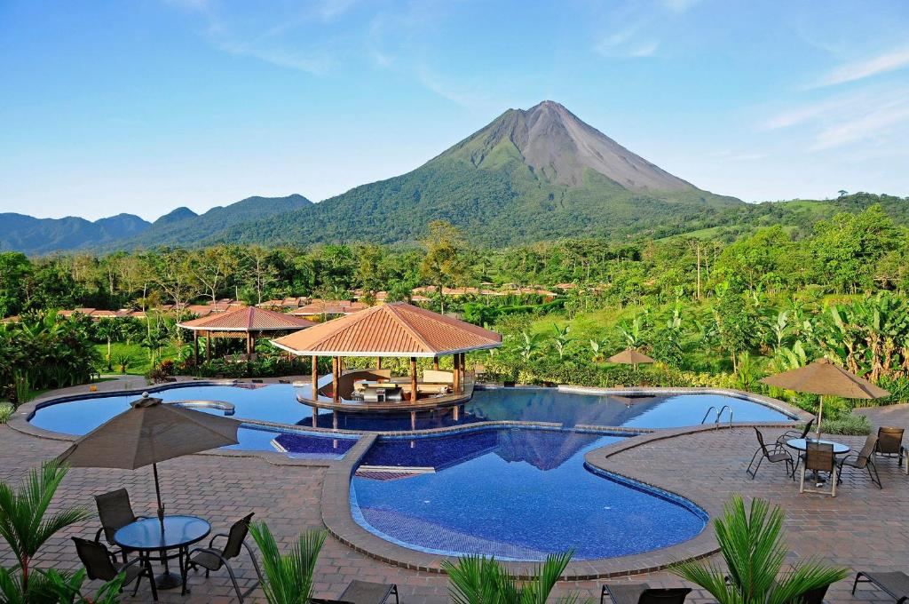 Amor Arenal: Romantic Retreat